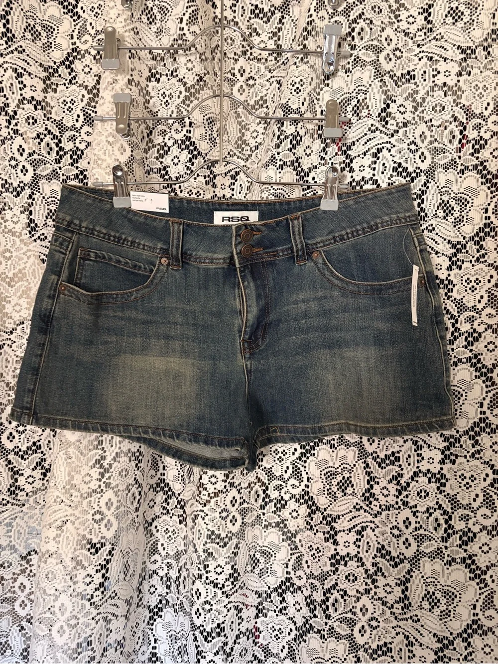 RSQ Denim Short Shorts in Medium Blue Wash